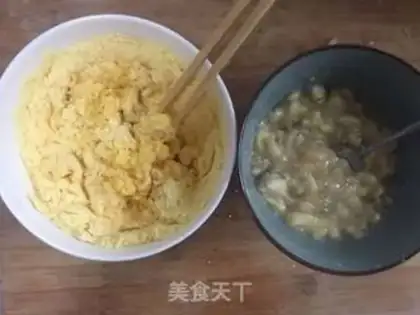 Make Delicious banana cake step 1