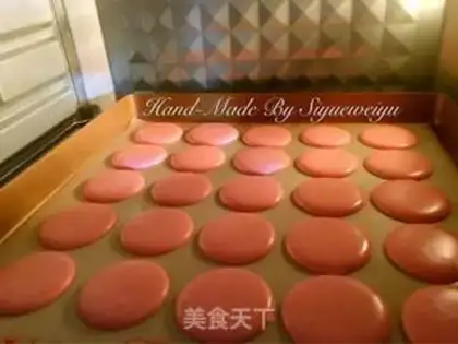 Make Pink Macalon step 15