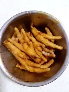 Make The fragrance claw step 4