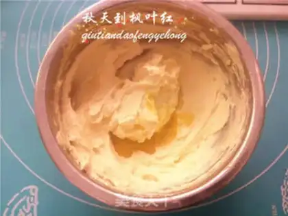 Make Handy bear crackers step 1