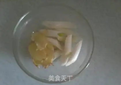 Make Spicy white and black fish step 1