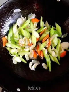 Make The Celery Lily step 4