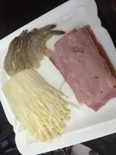 Make Shrimp pins and mushroom bacon rolls step 0