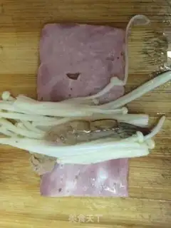 Make Shrimp pins and mushroom bacon rolls step 2