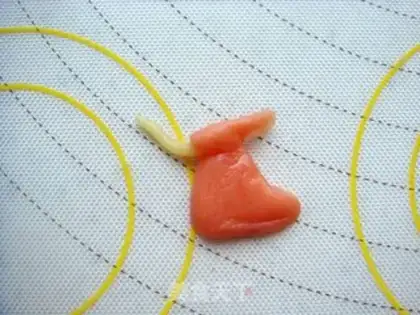 Make The big fish seagulls are creatively burning fruit step 23