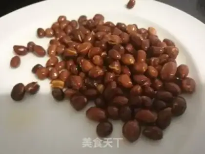 Make Little oil, fried peanut rice step 3
