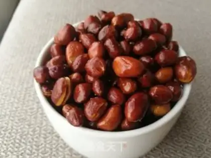 Make Little oil, fried peanut rice step 4