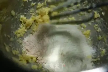 Make Milk-cracker wife pie step 7
