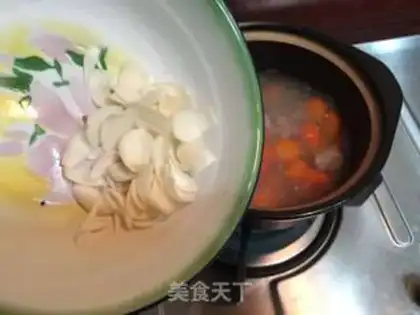 Make lilies, carrot soup step 4