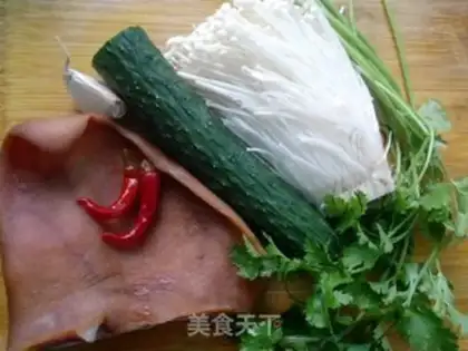 Make Golden mushrooms and pig ears step 0