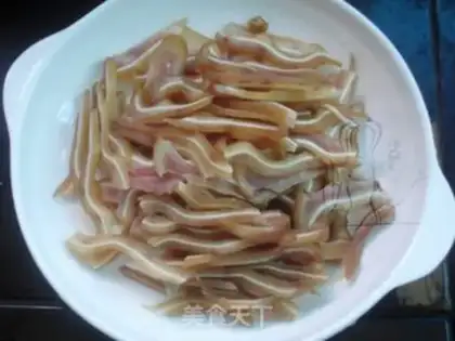 Make Golden mushrooms and pig ears step 1
