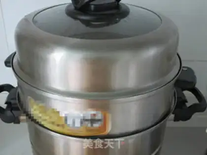 Make Lotus roll step 13
