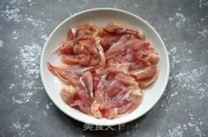 Make Mexican chicken rolls step 1