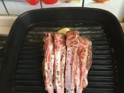 Make French rosemary roast lamb chops step 3