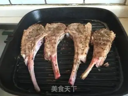 Make French rosemary roast lamb chops step 4