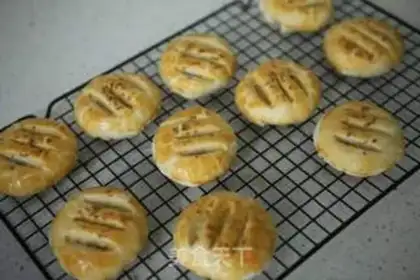 Make Milk-cracker wife pie step 48