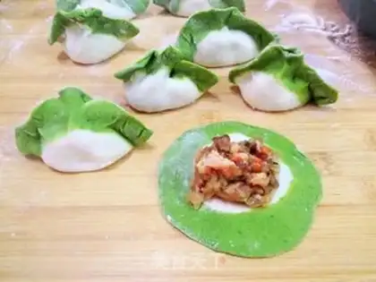 Make Emerald cabbage dumplings step 21