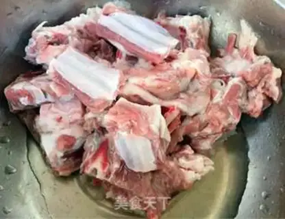 Make Poach soup step 1