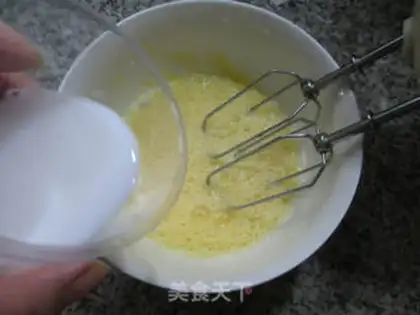 Make Coconuts full of balls step 2