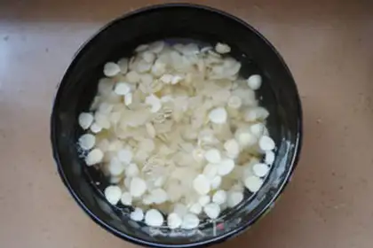 Make Milk almonds step 0