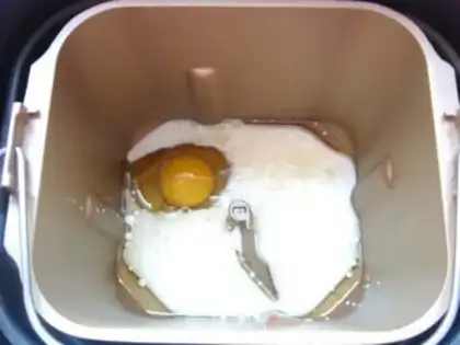 Make Spaghetti bread step 1