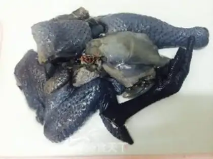 Make Powdering soup with glue step 1