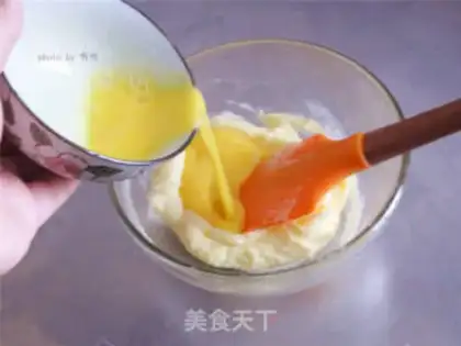Make Red tea soufflé step 1