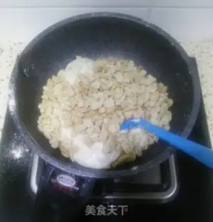 Make Cow Rolling Sugar step 8