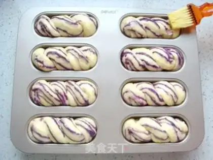 Make Spaghetti bread step 15