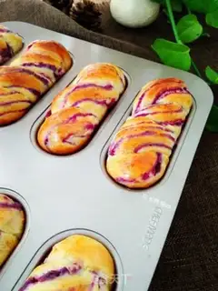 Make Spaghetti bread step 19