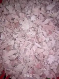 Make Red oil and meat step 1