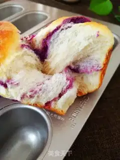 Make Spaghetti bread step 21