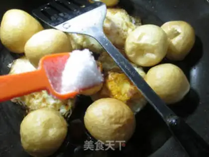 Make The pasta is burning the eggs step 5