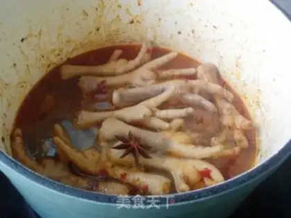 Make Spicy sauce and claws step 5