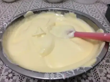 Make Yogurt cake step 7