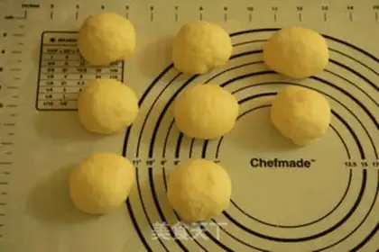 Make The bread by the ham step 3