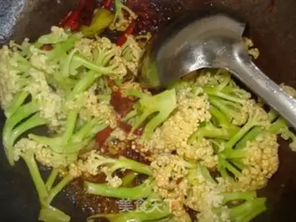 Make Spicy omelet step 2