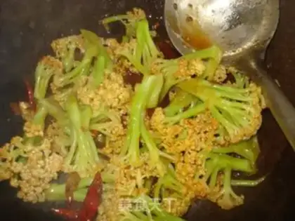 Make Spicy omelet step 4
