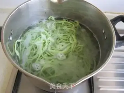 Make Chicken fried noodles step 8