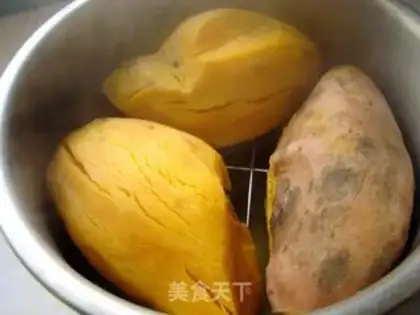 Make Potato pizza step 1