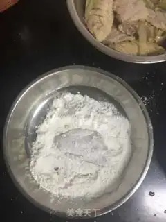Make Garlic fried chicken wings step 1