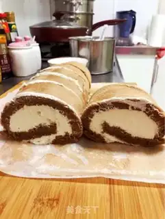 Make Coco cake rolls step 15