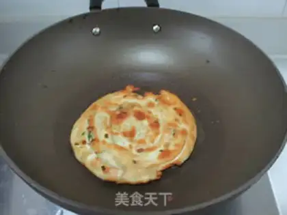 Make Five grains of onion cake step 9