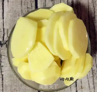 Make Frozen potatoes step 1