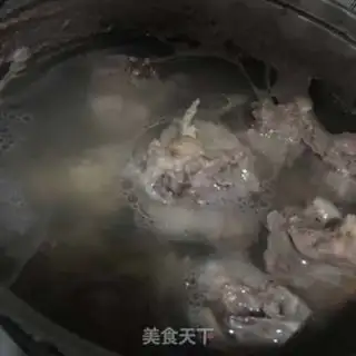 Make The lamb soup pot step 0