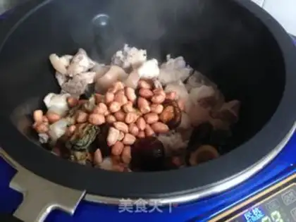 Make Peanut feet step 7