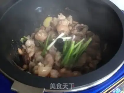 Make Peanut feet step 11