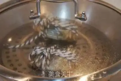 Make ♪ Vacuate the crabs ♪ step 4