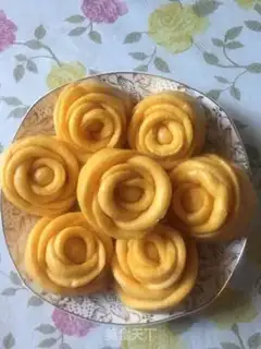 Make Pumpkin roses step 10