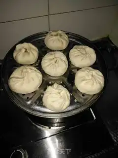 Make "Big cabbage pork bun." step 4